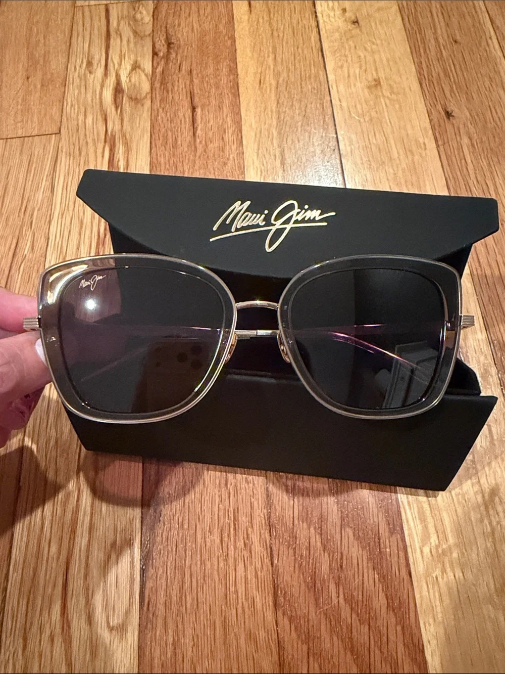 Muai Jim Violet Lake Women’s Sunglasses